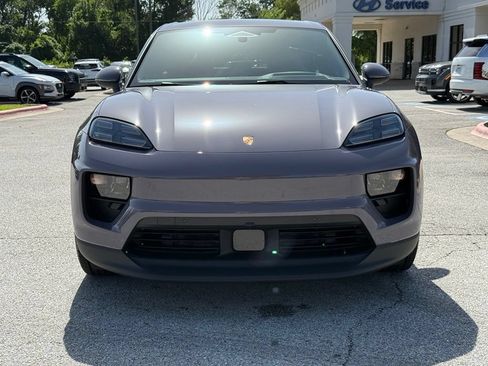 Used 2025 Porsche Macan 4S Electric AWD/4WD image 2