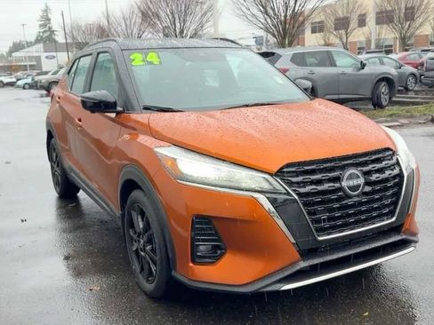 Certified 2024 Nissan Kicks SR image 6