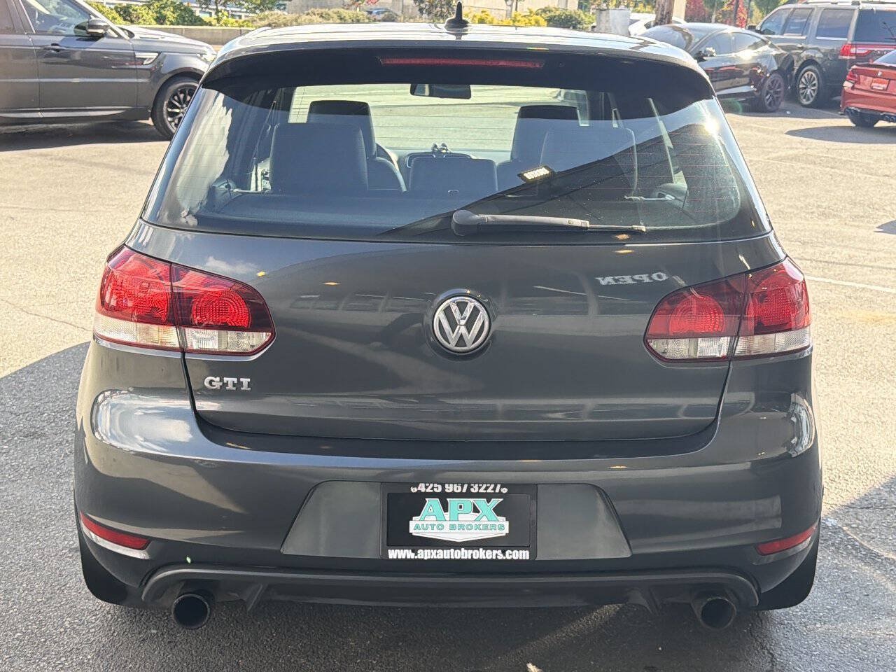 Used 2012 Volkswagen GTI Autobahn FWD image 4