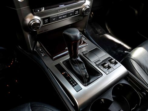 Used 2017 Lexus GX 460 Premium image 24