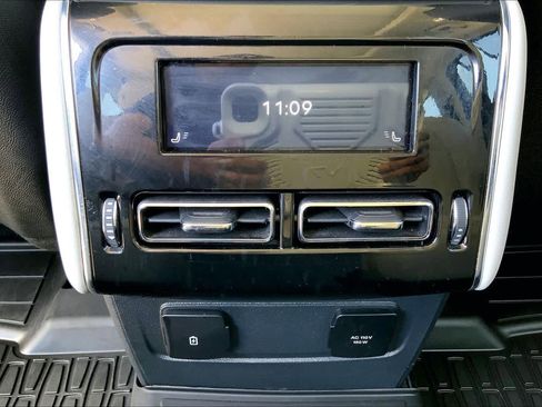Used 2025 Lincoln Aviator Reserve w/ Luxury Package RWD image 36