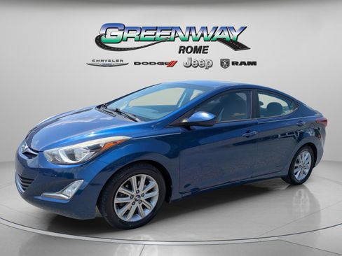Used 2015 Hyundai Elantra SE w/ Option Group 02 FWD image 4