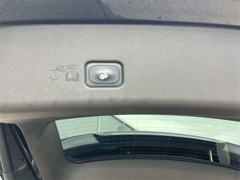 Used 2024 Lincoln Nautilus Black Label w/ Jet Appearance Package (87T) image 13