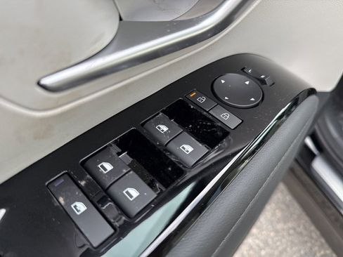 New 2025 Hyundai Tucson Limited image 13