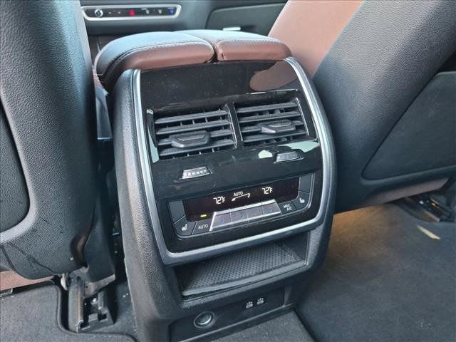Certified 2024 BMW X5 xDrive50e w/ Premium Package AWD/4WD image 15