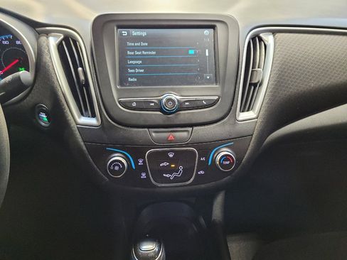 Used 2017 Chevrolet Malibu LS image 25