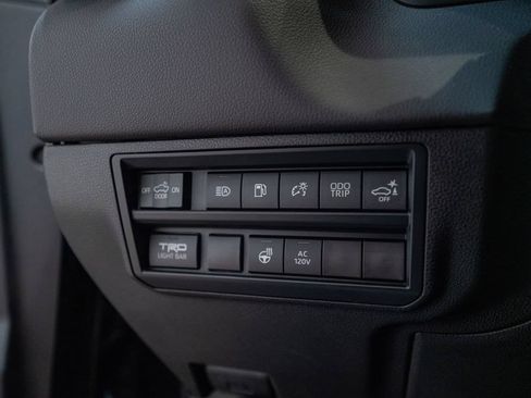 Used 2025 Toyota Tundra TRD Pro AWD/4WD image 31