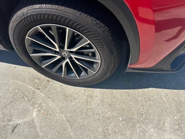 Used 2025 Lexus NX 250 FWD w/ Towing Package (2000 Lbs) image 31