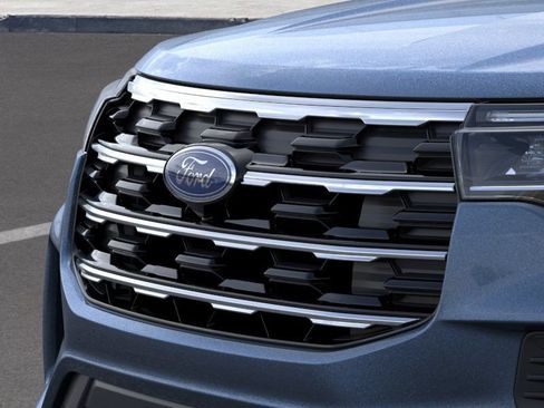 New 2026 Ford Explorer Active AWD/4WD image 17
