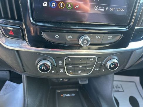 Certified 2023 Chevrolet Traverse RS image 25