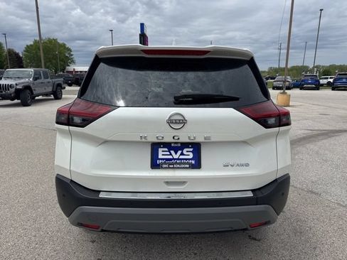 Used 2023 Nissan Rogue SV AWD/4WD image 4