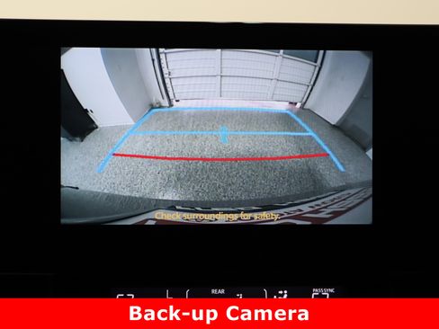 Used 2025 Toyota Sienna XLE Woodland Edition image 22