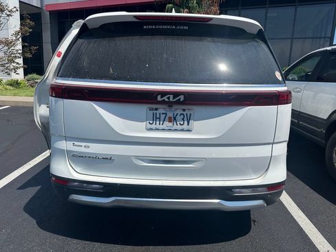 Used 2022 Kia Carnival SX FWD image 6