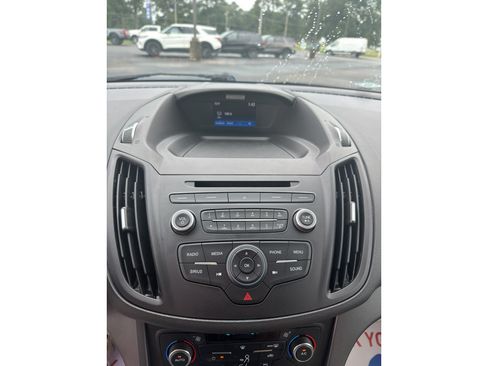 Used 2017 Ford Escape SE FWD image 17