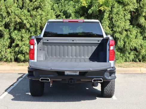Used 2025 Chevrolet Silverado 1500 Custom Trail Boss AWD/4WD image 30