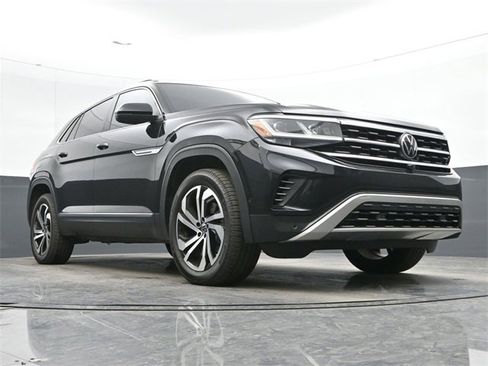 Used 2020 Volkswagen Atlas Cross Sport SEL Premium image 10