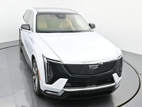 New 2026 Cadillac Escalade IQ Luxury 2 image 30