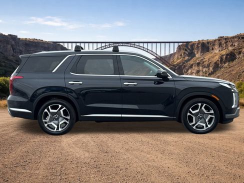 Used 2024 Hyundai Palisade SEL AWD/4WD image 2