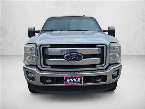 Used 2015 Ford F250 Lariat w/ Lariat Ultimate Package image 3