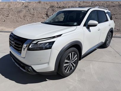Certified 2022 Nissan Pathfinder Platinum w/ Cargo Package
