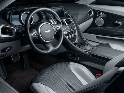 Used 2019 Aston Martin DB11 Volante image 10