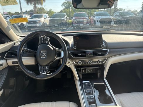 Used 2021 Honda Accord EX-L image 12