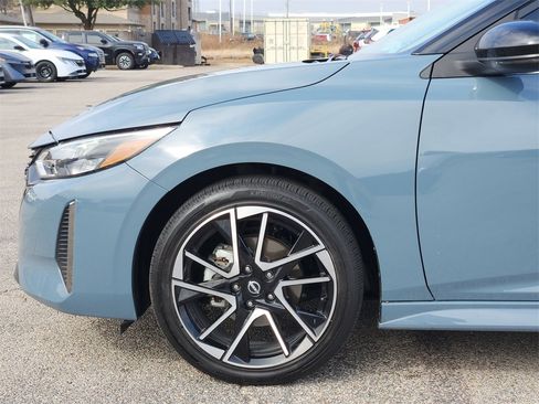Used 2025 Nissan Sentra SR image 6