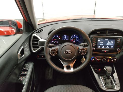 Used 2021 Kia Soul LX FWD image 22