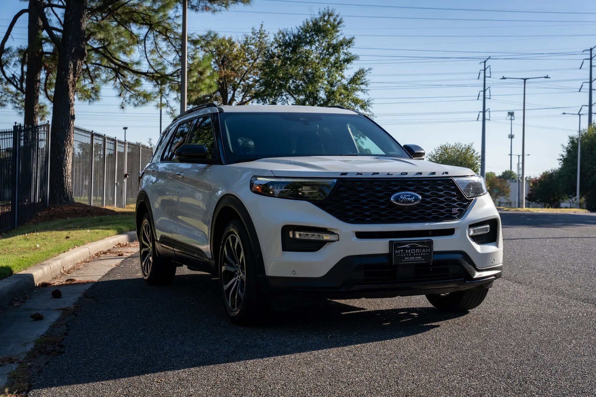 Used 2020 Ford Explorer ST w/ ST Street Pack AWD/4WD image 3