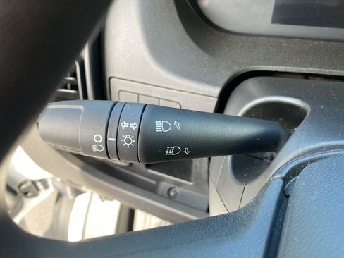 Used 2025 RAM ProMaster 2500 w/ U-Haul Equipment Group image 26