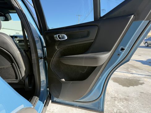 Certified 2023 Volvo XC40 Recharge Plus image 26