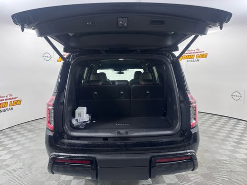 New 2026 Nissan Armada SL w/ Captain's Chari Seat Package image 5