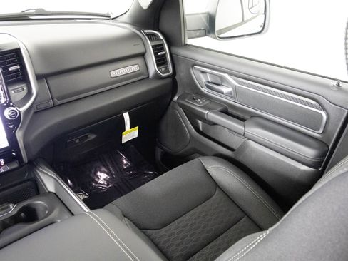 New 2026 RAM 1500 Big Horn AWD/4WD image 31