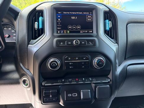 Used 2025 Chevrolet Silverado 2500 Custom w/ Custom Convenience Package AWD/4WD image 19