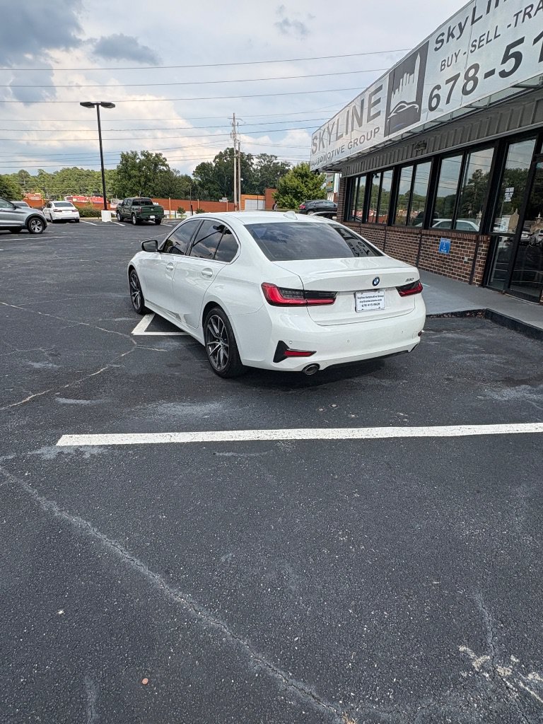 Used 2021 BMW 330i Sedan w/ Driving Assistance Package RWD image 7