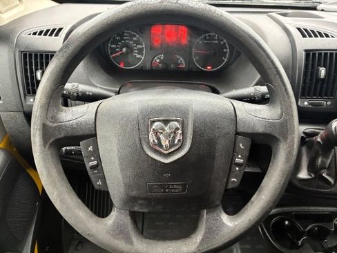 Used 2018 RAM ProMaster 2500 w/ Interior Convenience Group image 24