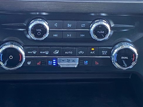 Used 2023 Ford F350 Lariat w/ FX4 Off-Road Package image 14