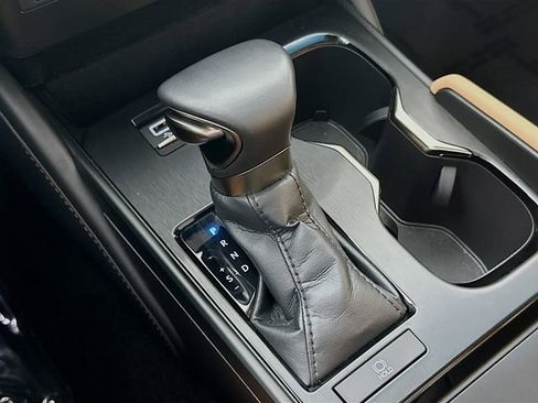 Used 2023 Lexus ES 350 w/ Premium Package FWD image 15