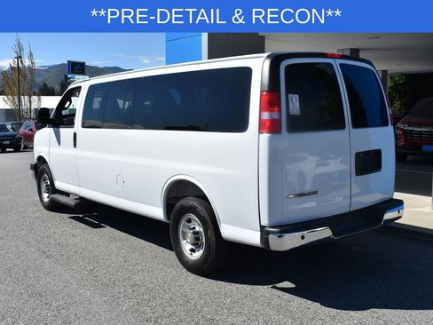 Used 2025 Chevrolet Express 3500 LT image 5