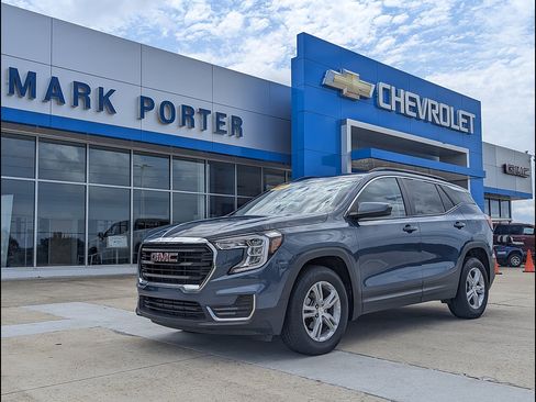 Used 2024 GMC Terrain SLE w/ Driver Convenience Package AWD/4WD image 1