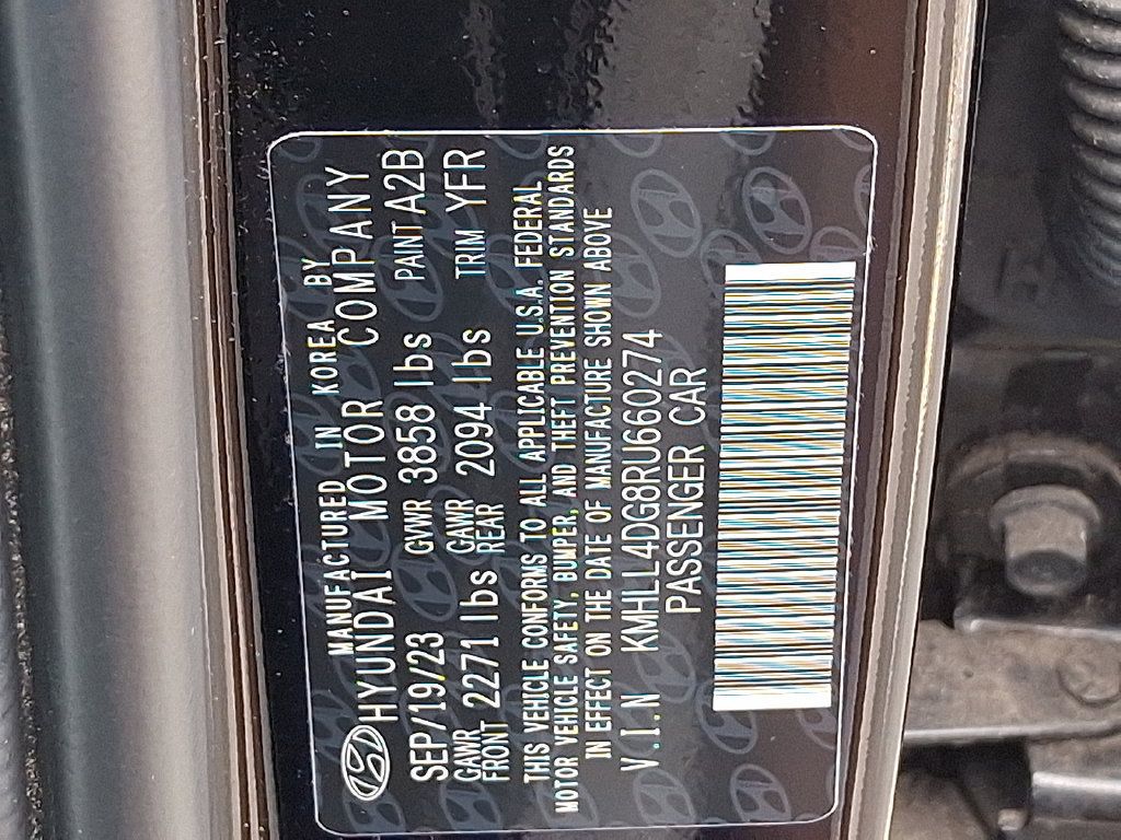 Used 2024 Hyundai Elantra SE FWD image 28