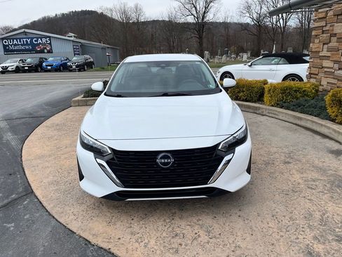 Used 2025 Nissan Sentra S image 2