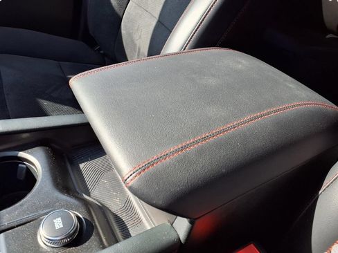 Used 2025 Ford Explorer ST AWD/4WD image 17