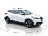 Used 2020 Nissan Kicks SV image 2
