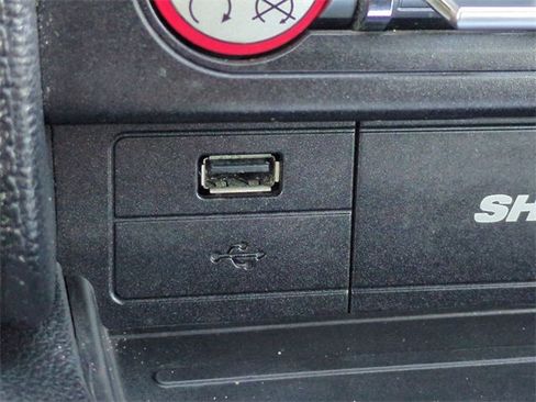 Used 2017 Ford Mustang Premium image 22