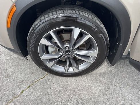 Used 2024 INFINITI QX60 Luxe image 18