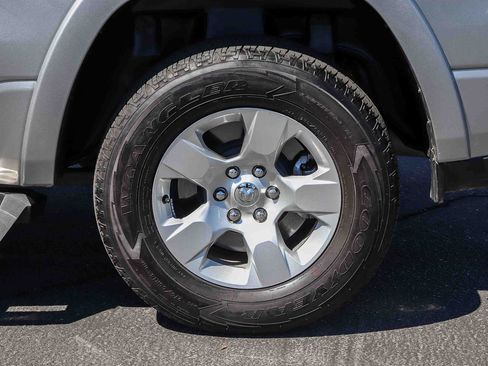 Used 2025 RAM 1500 Big Horn AWD/4WD image 8