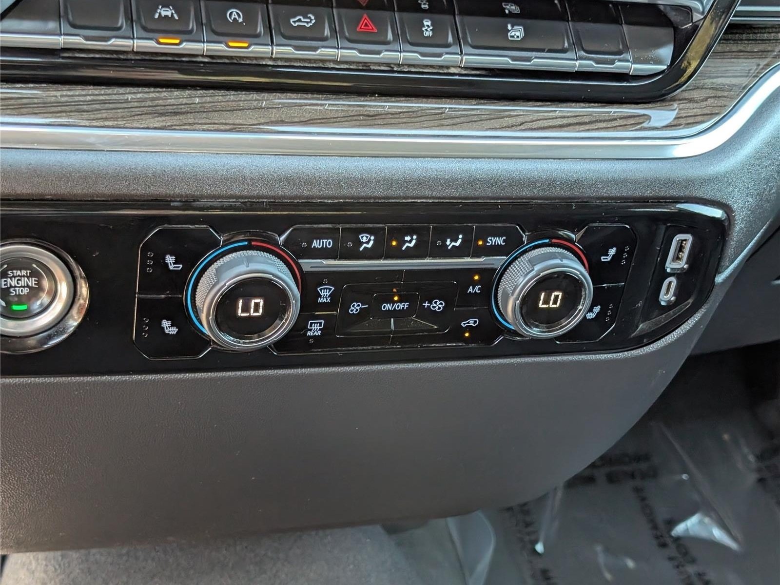 Used 2023 Chevrolet Silverado 1500 LT AWD/4WD image 24