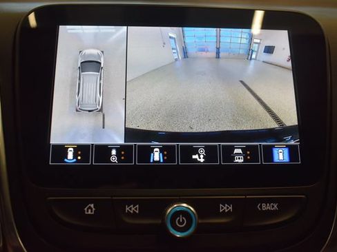 Used 2022 Chevrolet Equinox LT AWD/4WD image 8