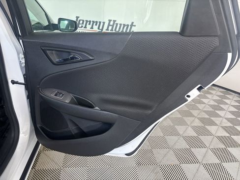 Used 2024 Chevrolet Malibu LT image 28